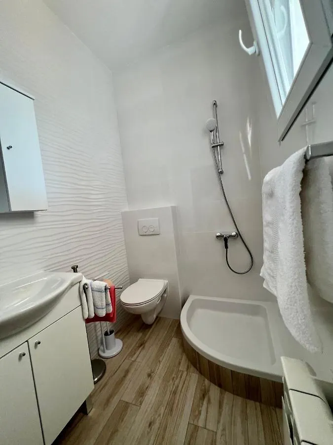 Apartments Matusan Palit 0*,  Croatia