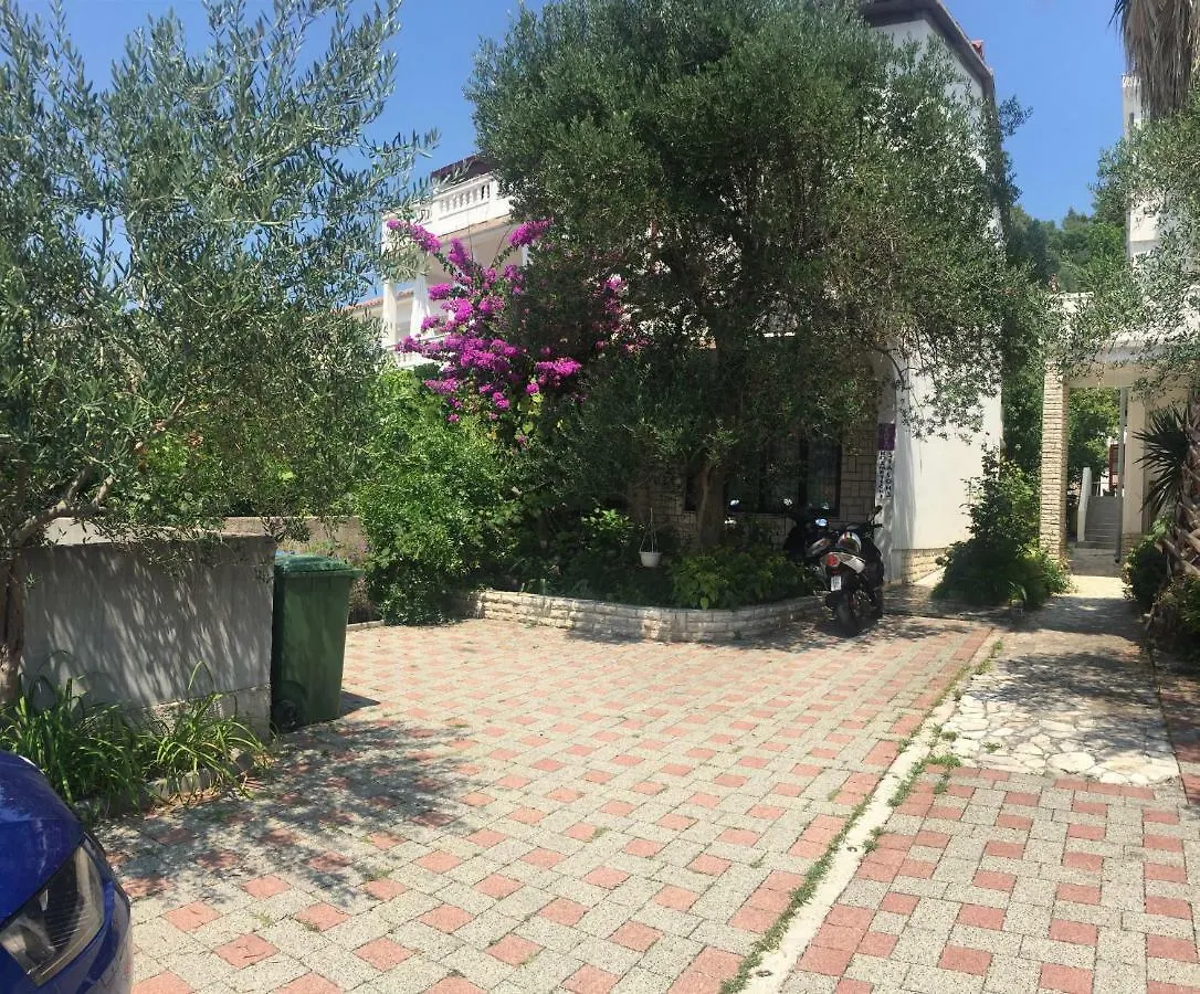Apartments Matusan Palit