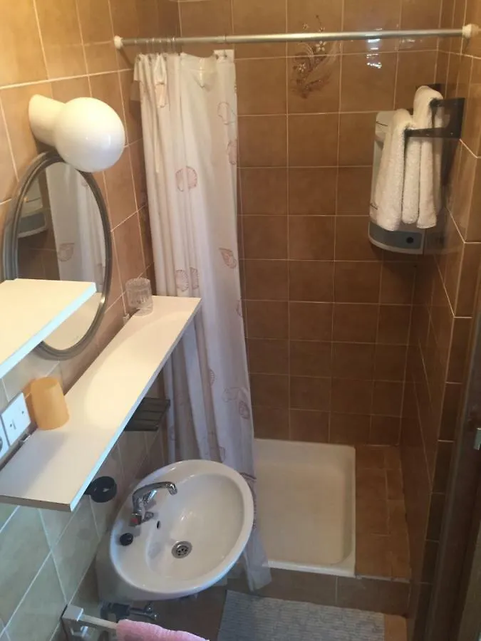Apartments Matusan Palit Croatia